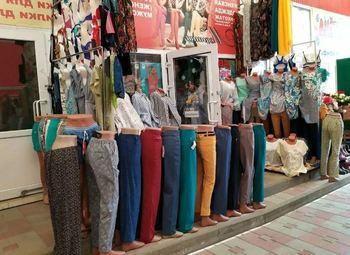 Магазин одежды на рынке