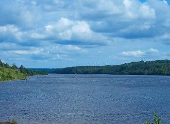 Фото 2 Аренда базы отдыха на берегу реки