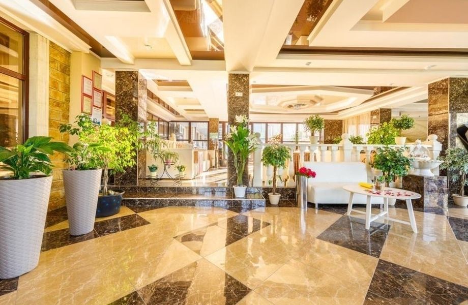 Фото 1 Бутик-отель у Московского вокзала / Высокий рейтинг