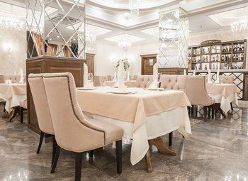Фото 1 Ресторан в Л.О. с землей и помещением в собственность