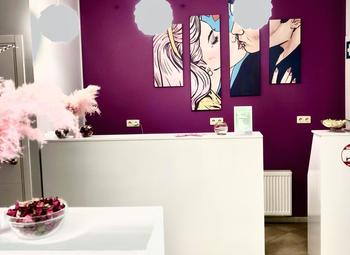 Стильный салон красоты