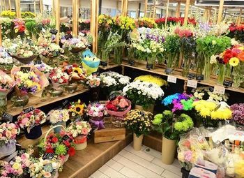 Фото Магазин цветов и подарков в ТЦ в 3 минутах от метро. ТТК