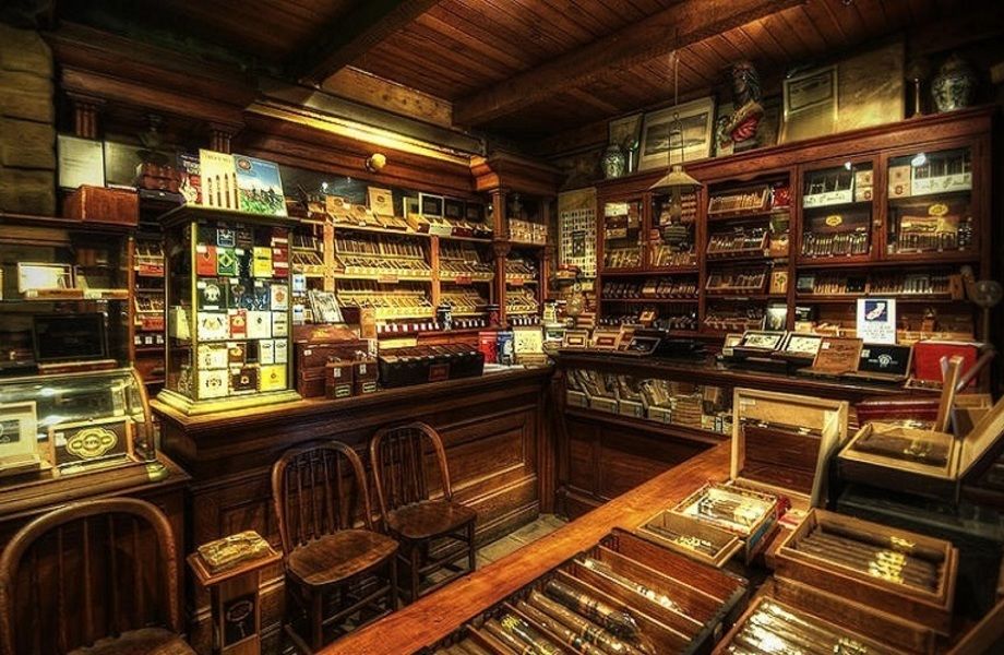 Продается прибыльная табачная лавка на Преображенке.