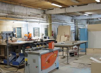 Производство мебели с двумя магазинами