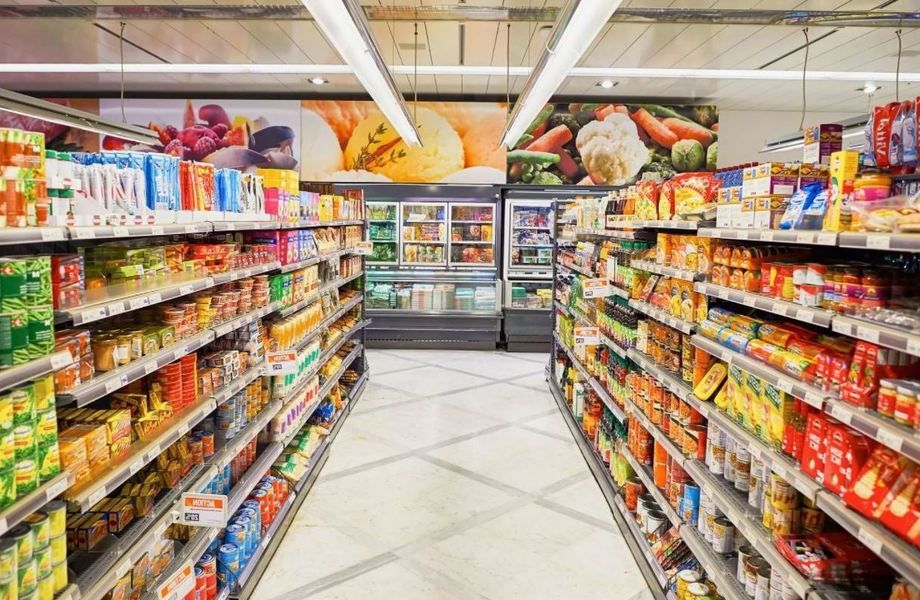 Продуктовый магазин с пекарней