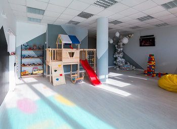 Фото Детский центр с удачной локацией
