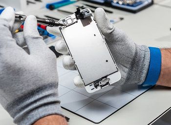 Сервисный центр в густонаселенном районе. ЧП от 100 тыс. руб.