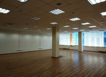 Бизнес по аренде помещения недалеко от метро / 2 арендатора