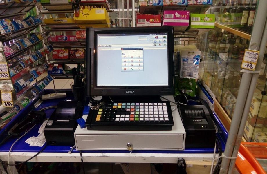 Фото 1 Магазин продуктов с алкогольной лицензией в центре, ППА от КИО