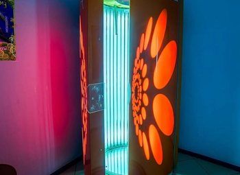 Фото Студия маникюра с огромной базой постоянных клиентов