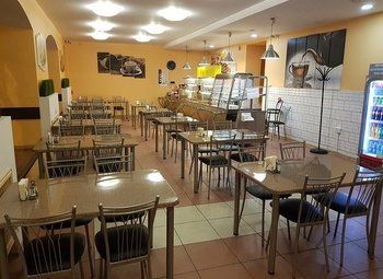 Кафе-столовая в БЦ. Низкая аренда. Чистая прибыль от 60 тыс.