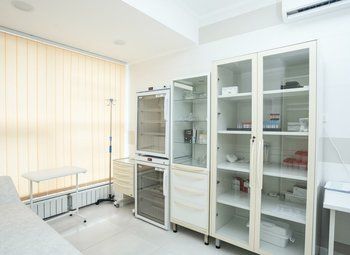 Фото Клиника в густонаселенном спальном районе