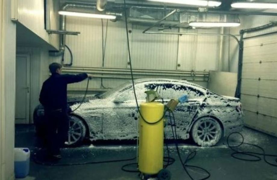 Автомойка на 4 поста с детейлингом в престижном районе / 3+1 поста