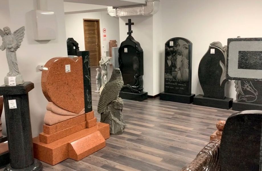 Фото 3 Мастерская по обработке гранита и производству ритуальных памятников