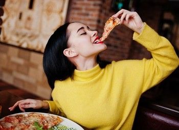 Фото Доставка пиццы, роллы. Действующий прибыльный бизнес