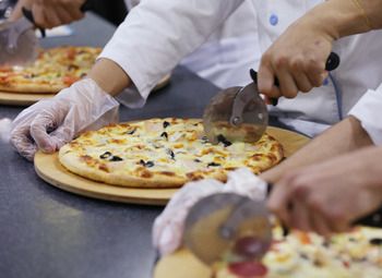 Кафе-пиццерия со своей курьерской службой