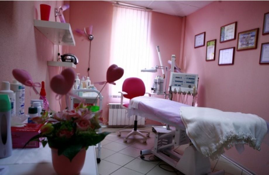 Фото 2 Салон красоты в тортовом комплексе