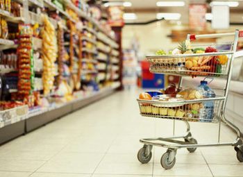 Продуктовый магазин на ооо в шаговой доступности от метро