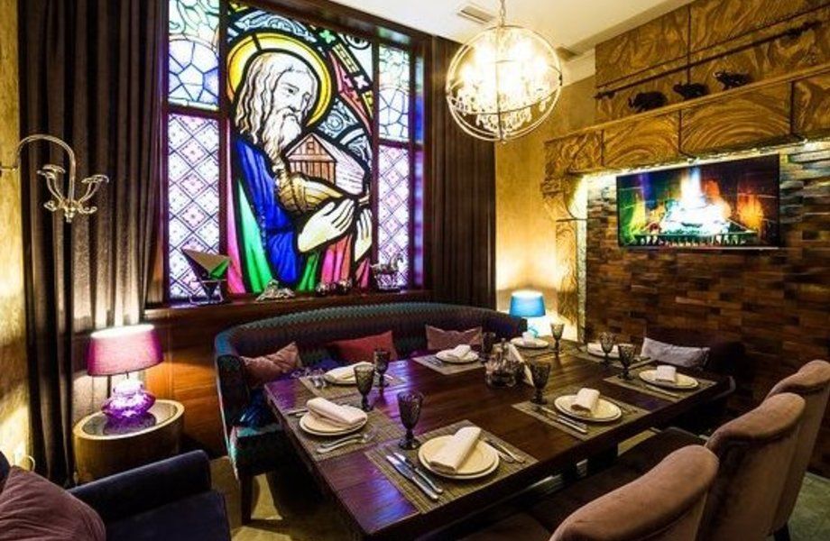 Аренда помещения/кафе в пешей доступности от метро. Установлена свеча.