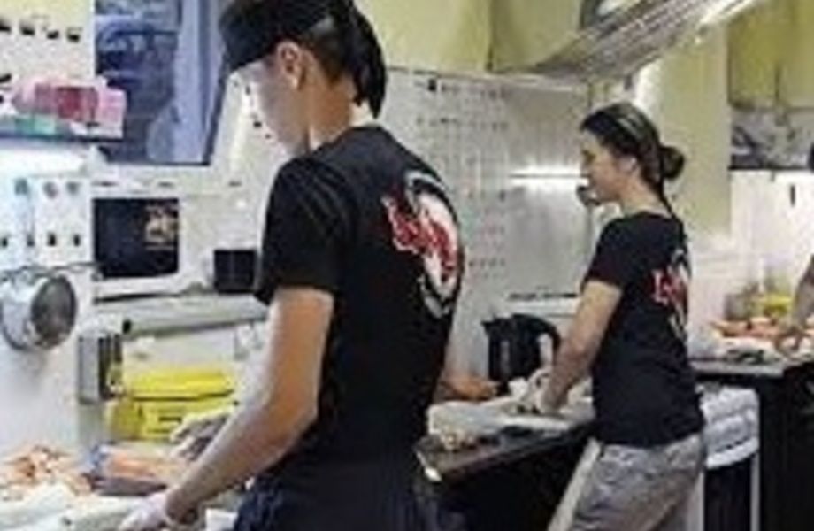 Бизнес по доставке еды, работает в формате dark kitchen