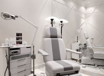 Салон красоты с подтверждаемой чистой прибылью и свежим ремонтом 