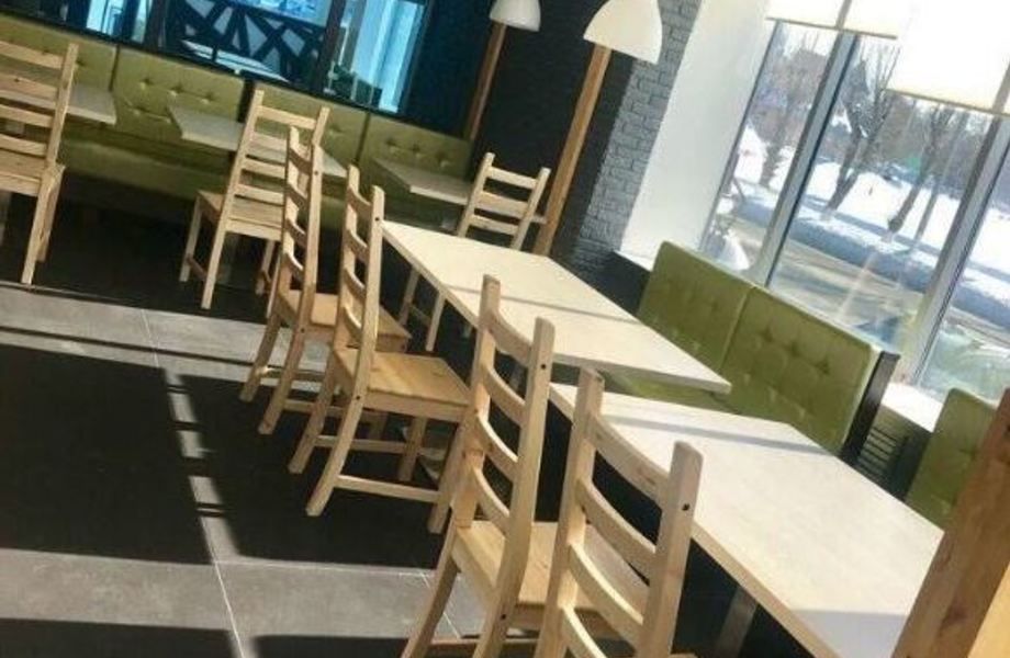 Столовая в окружении Бизнес Центров