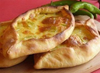 Кафе Пекарня- Шашлычная. Большой поток клиентов. Прибыль 100 тыс. руб.