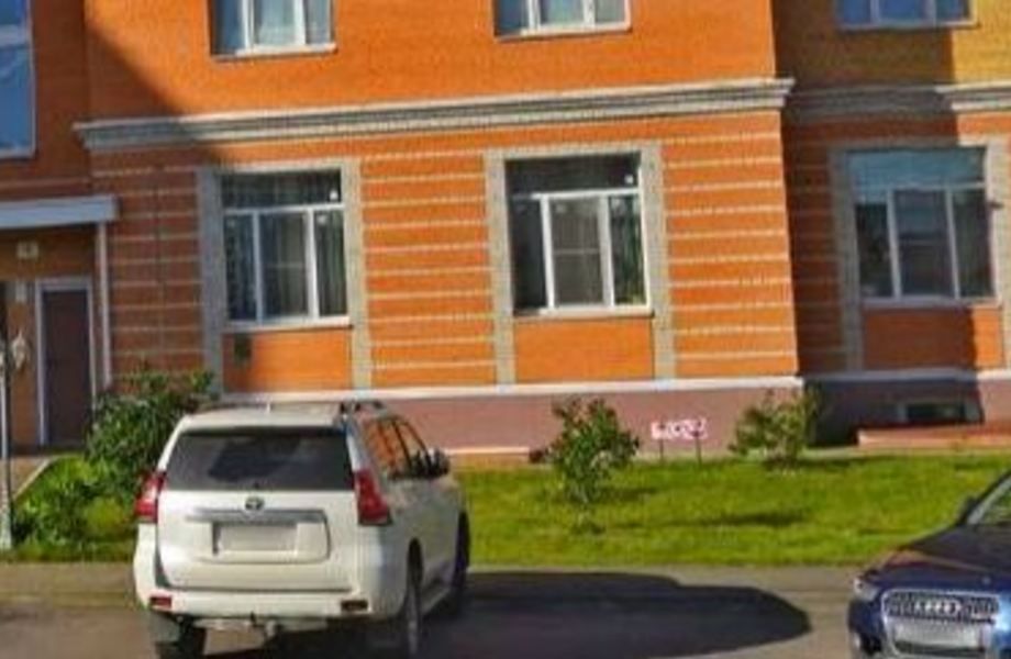 Помещение в собственность под магазин на юго-востоке ЛО / 710м2