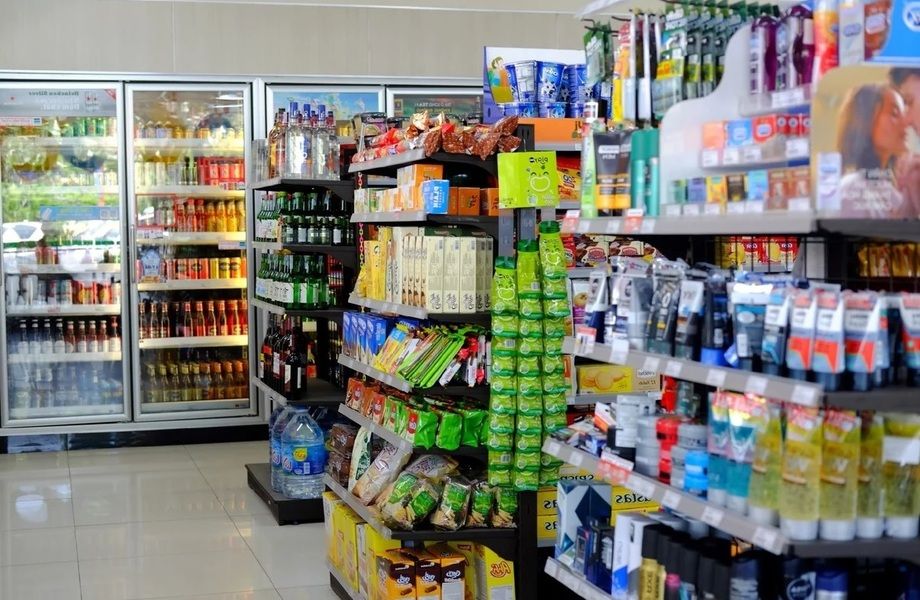 Продуктовый магазин. Работает 12 лет. Прибыль 150 тыс. руб.