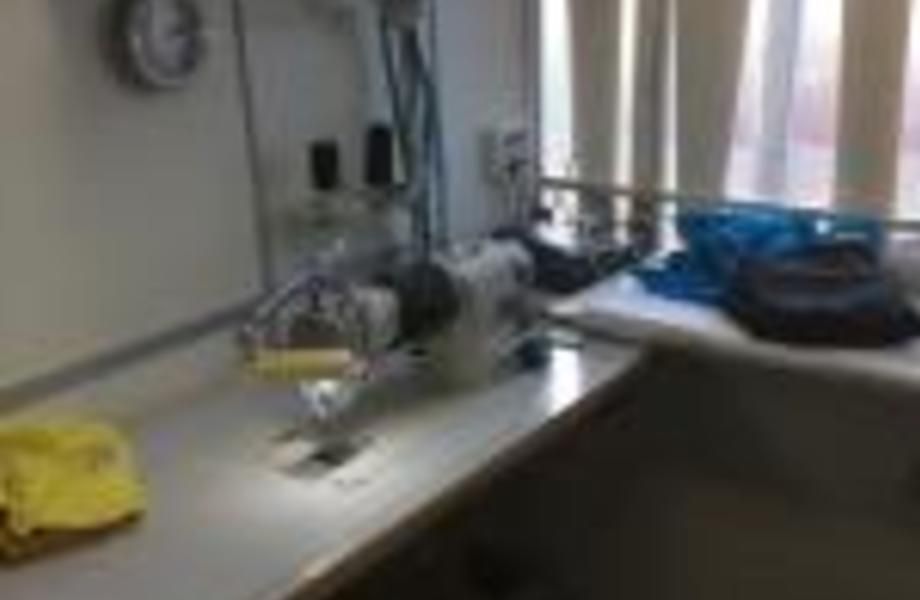 Фото 2 Действующее ателье в проходном месте.