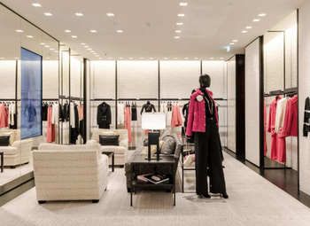 Фото 2 Бутик в центре города. Прибыль 200 тыс. руб.