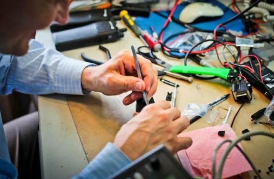 Сервисный центр под известным брендом в Девяткино