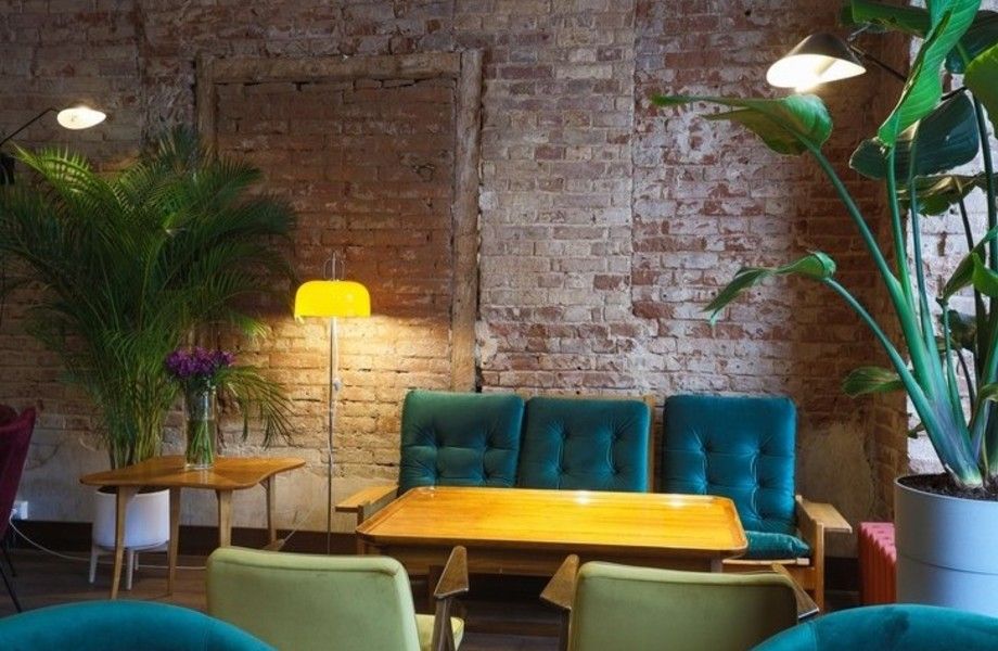 Кафе с посадочными местами. Низкая аренда.