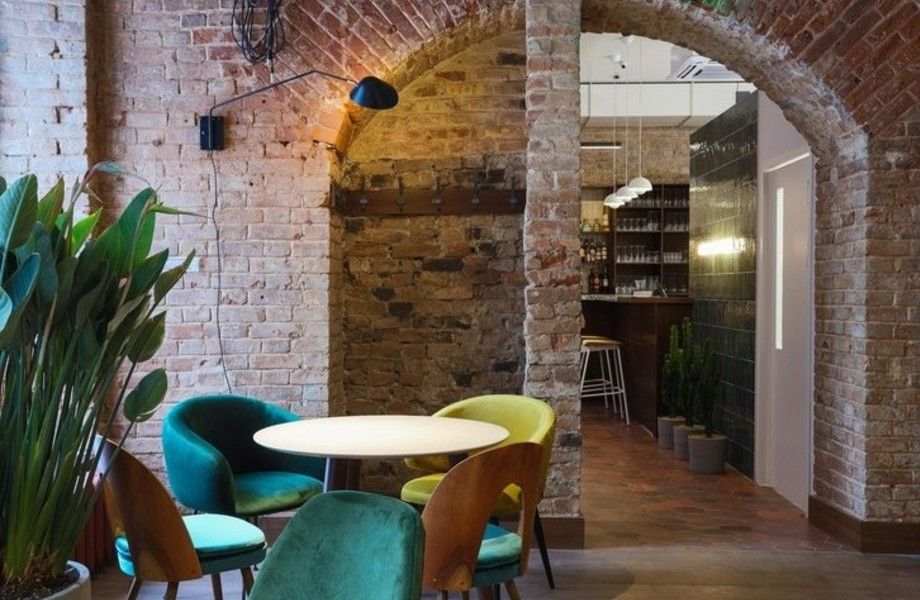 Кафе с посадочными местами. Низкая аренда.